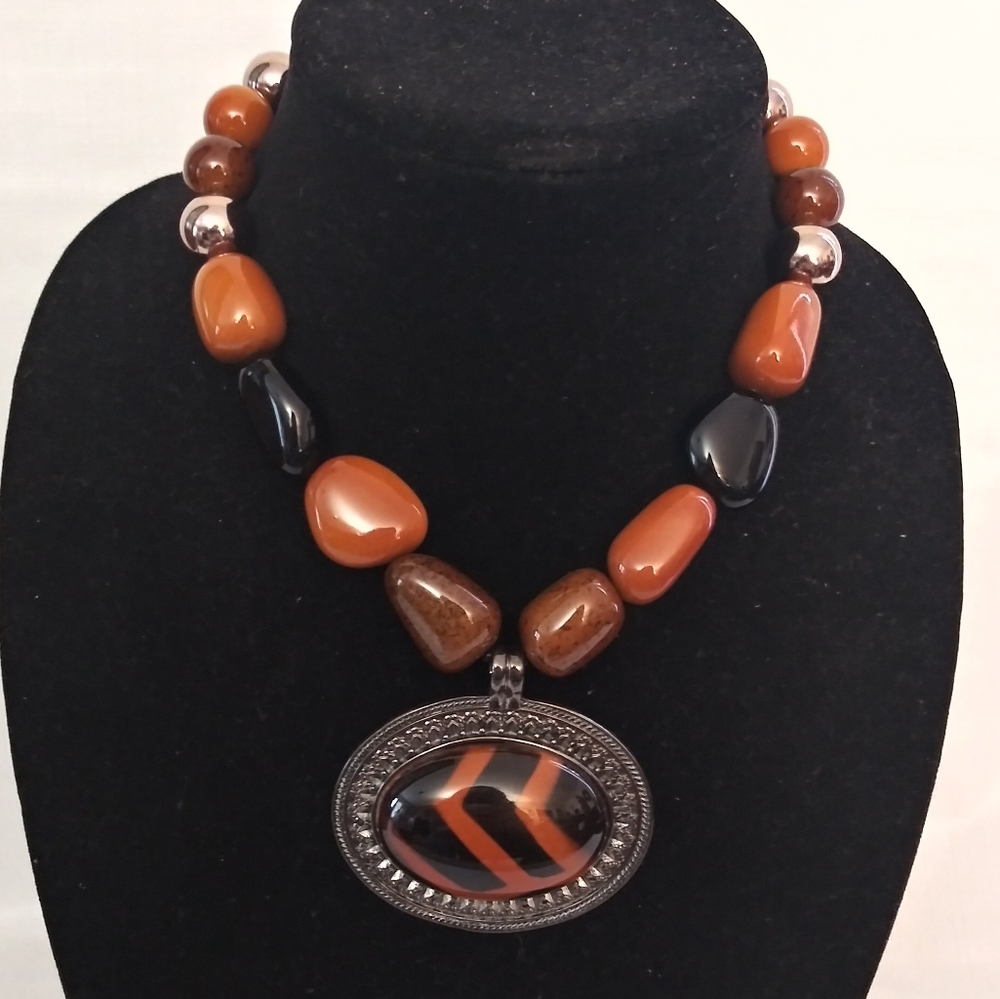 Stone Brown black sliver 8inch chocker necklace